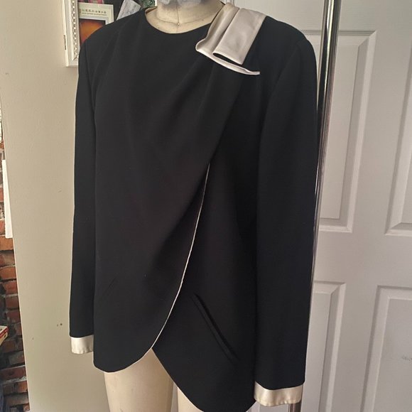 VINTAGE Gucci BLACK Wool Satin Silk Lined Draped Wrap Blazer Jacket 42 MEDIUM - Picture 2 of 11